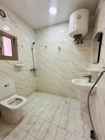 Hoora, Apartments/Houses, BHD 160/year,  1 BR,  Studio For Rent In Hoora استديو نظيف للايجار في الحورة