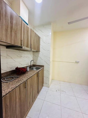 Hoora, Apartments/Houses, BHD 160/year,  1 BR,  Studio For Rent In Hoora استديو نظيف للايجار في الحورة