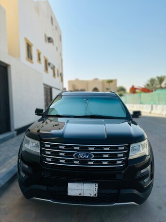 Riyadh, Vehicles, Cars & Trucks , SAR 80000,  Ford Explorer XLT,  2017,  Automatic,  103500 KM,  Ford Explorer  Full Option 4WD XLT, Low Mileage ( Driven) For Sale