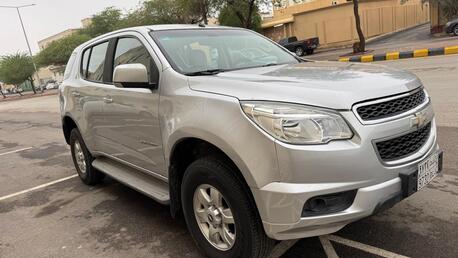 Riyadh, Vehicles, Cars & Trucks , SAR 33500,  CHEVROLET TRAIL BLAZER LT,  2016,  Automatic,  200000 KM,  V6 SIDI 4X4 MID OPTION 100 % In  CONDITION Last Offer 34500 Sr