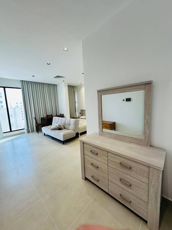 Manama, Apartments/Houses, BHD 250/year,  1 BR,  Furnished Studio Rent In Seef استديو مفروش للايجار في السيف