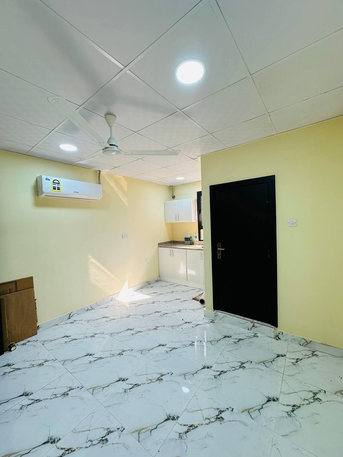 Zinj, Apartments/Houses, BHD 135/year,  1 BR,  Semi-furnished Studios In Zinj استديو نص مفروش للايجار في الزنج