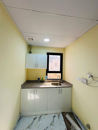 Zinj, Apartments/Houses, BHD 135/year,  1 BR,  Semi-furnished Studios In Zinj استديو نص مفروش للايجار في الزنج