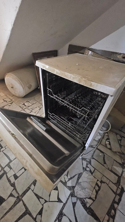 Riyadh, Electronics, SAR 300,  The Class DWM-7617EW Dish Washer