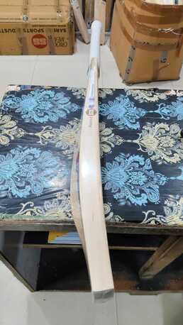 Manama, Sporting Goods, BHD 95,  SS SKY Blaster English Willow Cricket Bat