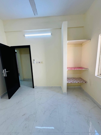 Manama, Apartments/Houses, BHD 135/year, 1 BR, Semi-furnished Studio Apartment For Rent In Qudaibiya