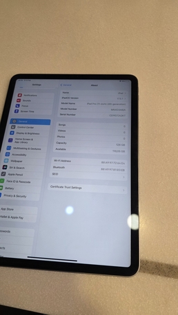 Dammam, Mobile Phones, SAR 1800,  IPad Pro M2