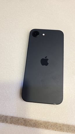 Dammam, Mobile Phones, SAR 1600,  IPhone 16e