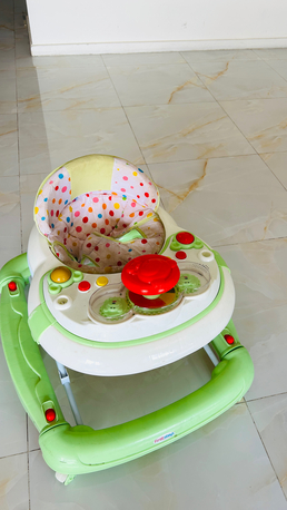Salmaniya, Baby & Kid Stuff, BHD 4,  Baby Walker