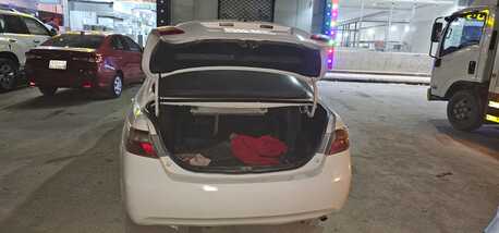 Al-Yarmouk, Vehicles, Cars & Trucks , JOD 1,  Toyota Camry,  2011,  Automatic,  190000 KM,  For Sale