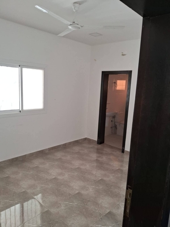 Riffa, Apartments/Houses, BHD 350/year,  4 BR,  Apartment For Rent In Riffa شقه للايجار في الرفاع