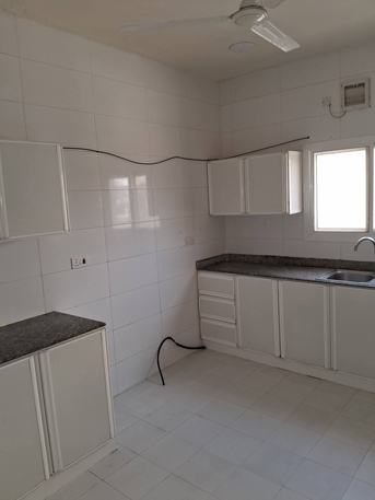 Riffa, Apartments/Houses, BHD 280/year,  3 BR,  Deluxe Apartment For Rent In Riffa شقه ديلوكس للايجار في الرفاع