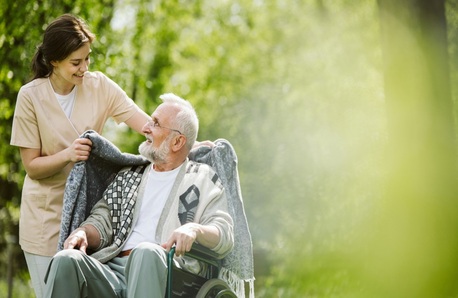 Los Angeles, Elder Care, Glendale Care And Rehab Center