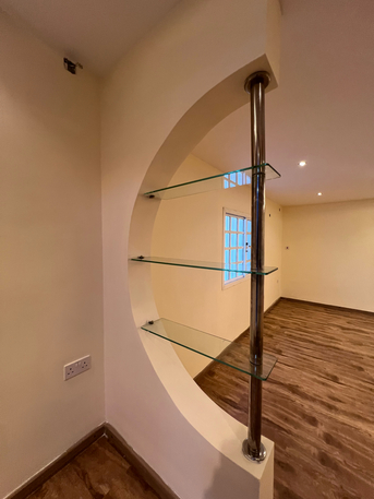 Saar, Apartments/Houses, BHD 170/year,  1 BR,  For Families Or Women Only Large Studio Apartment In Saar, Near Karami Restaurant. It Incl