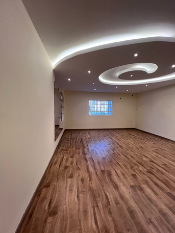 Saar, Apartments/Houses, BHD 170/year,  1 BR,  For Families Or Women Only Large Studio Apartment In Saar, Near Karami Restaurant. It Incl