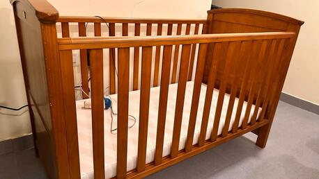 East Riffa, Baby & Kid Stuff, BHD 20,  Silver Cross Baby Cot Bed For Sale In Good Condition