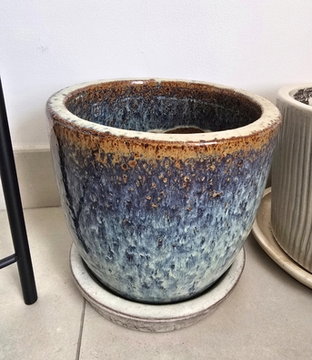 Manama, Farm & Garden, BHD 3,  Ceramic And Plastic Plant Pots For Sale