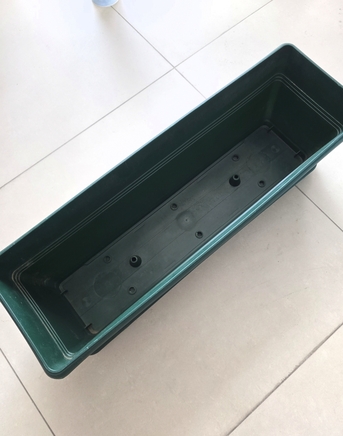 Manama, Farm & Garden, BHD 3,  Ceramic And Plastic Plant Pots For Sale