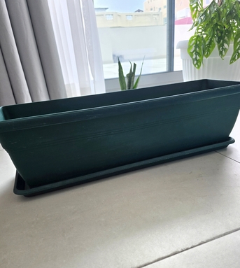 Manama, Farm & Garden, BHD 3,  Ceramic And Plastic Plant Pots For Sale