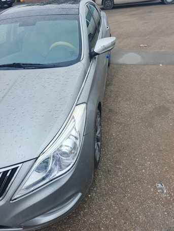 Al Khobar Al Shamalia, Items Wanted, Car Hyundai Azera Model 14 4-cylinder