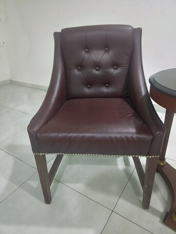 Tubli, Furniture, BHD 20,  Side Table With Chair