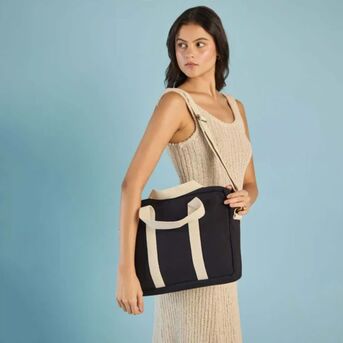 Mumbai, Clothing & Accessories, INR 3598,  Buy Laptop Bag For Women Online