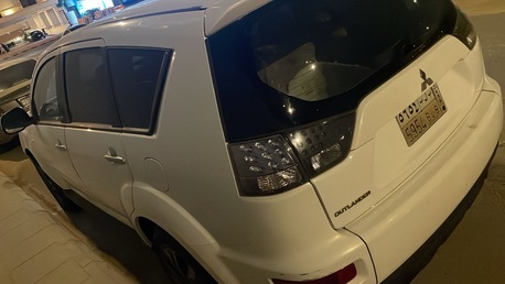 Al Batha, Vehicles, Cars & Trucks , SAR 21500,  Mitsubishi Outlander 4*4,  2012,  Automatic,  26 KM,  Mitsubishi Outlander Urgent Sale