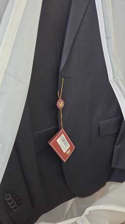Al Sulaymaniyyah, Clothing & Accessories, 💼 BRAND NEW Executive Suits | Size 62 | Professional Grade 👔Name Your Price! 🤝