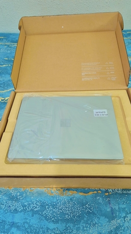 Riyadh, Computers, SAR 1250, Microsoft Surface Go - Core I5 10th - 16gb Ram - 256gb Ssd - Touchscreen