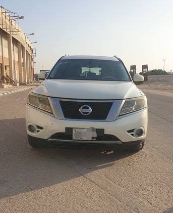 Dammam, Vehicles, Cars & Trucks , SAR 26000,  Nissan Pathfinder,  2013,  Automatic,  270350 KM,   &ndash; Full  | Sunroof | Good Condition