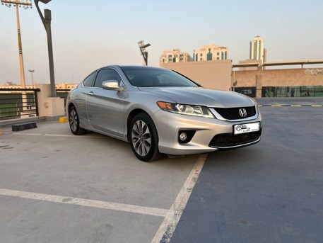 Manama, Vehicles, Cars & Trucks , BHD 1,  Honda Accord,  2015,  142000 KM,  Coupe - Sunroof
