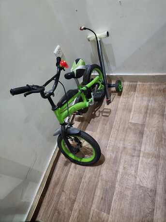 Riyadh, Baby & Kid Stuff, SAR 350,  By & Kids Bundle For Sale (Giggles Playpen + Kids Bike + Safety Gate + 2 Lamps)