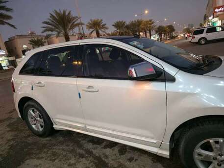 Umm Al Hamam, Vehicles, Cars & Trucks , SAR 28000,  Ford Edge,  2013,  Automatic,  350 KM,   Sports  White Color For Sale