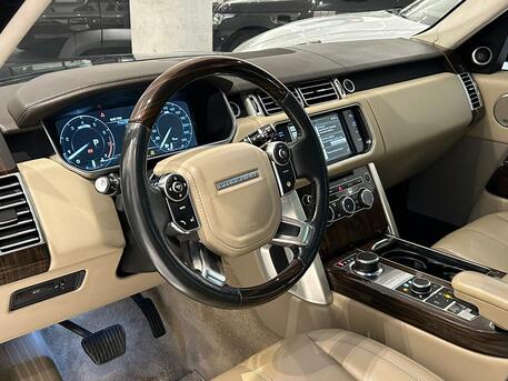 East Riffa, Vehicles, Cars & Trucks , BHD 8900,  Land Rover Range Rover,  2015,  Automatic,  171000 KM,  RANGE ROVER VOGUE HSE MODEL  FOR SALE