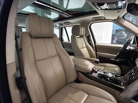 East Riffa, Vehicles, Cars & Trucks , BHD 8900,  Land Rover Range Rover,  2015,  Automatic,  171000 KM,  RANGE ROVER VOGUE HSE MODEL  FOR SALE