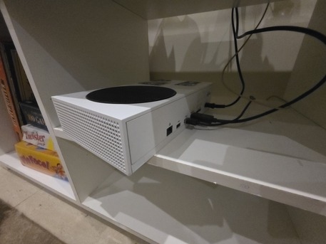 Dammam, Video Games, SAR 400,  Xbox Series S 512 GB Without Controller