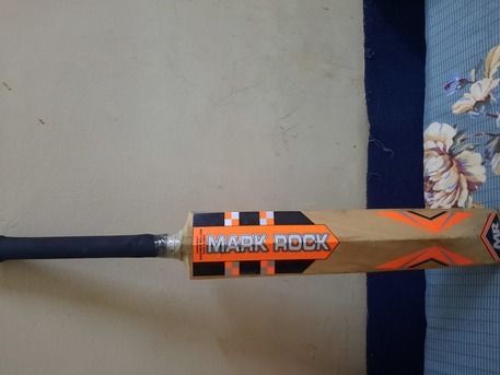 Madinah, Sporting Goods, SAR 60,  1 Cricket Bat And Balls Are Available To Sell