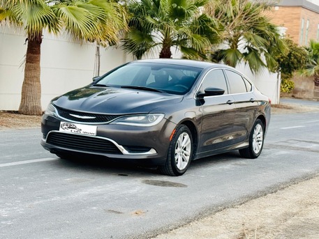 Manama, Vehicles, Cars & Trucks , BHD 2200,  Chrysler 200,  2016,  152000 KM,  4 Cylinder - 2.4L