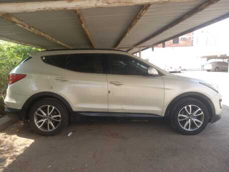 Jeddah, Vehicles, Cars & Trucks , SAR 32000,  Hyundai Santa Fe,  2013,  Automatic,  213000 KM,  For Sale