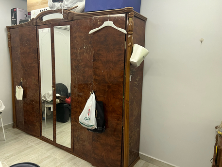 Jeddah, Furniture, SAR 700,  Complete Bedroom Set Double Bed With Mattress, Dressing Table And 6-Door Wardrobe