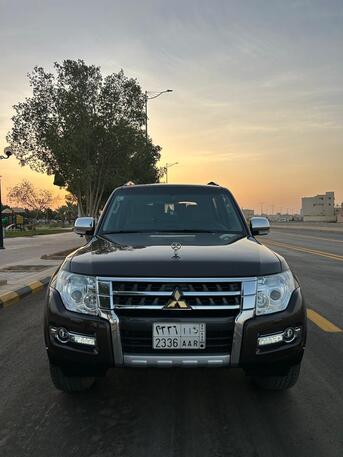 Riyadh, Vehicles, Cars & Trucks , SAR 97000,  MITSUBISHI PAJERO ;;;,  2022,  Automatic,  40000 KM,  GOLD EDITION FULL  OPTION 4X4??