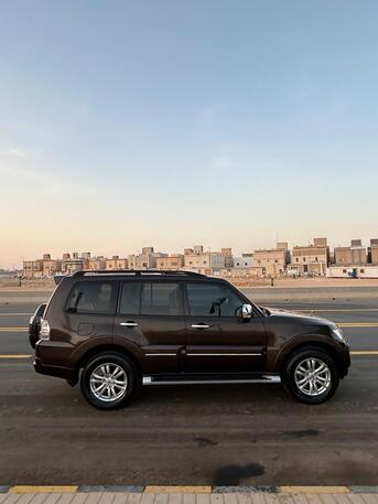 Riyadh, Vehicles, Cars & Trucks , SAR 97000,  MITSUBISHI PAJERO ;;;,  2022,  Automatic,  40000 KM,  GOLD EDITION FULL  OPTION 4X4??