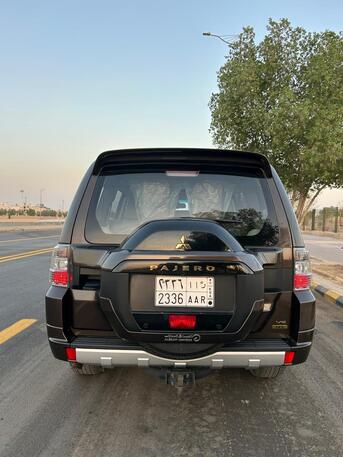 Riyadh, Vehicles, Cars & Trucks , SAR 97000,  MITSUBISHI PAJERO ;;;,  2022,  Automatic,  40000 KM,  GOLD EDITION FULL  OPTION 4X4??