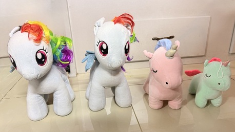 Hamad Town, Toys & Games, BHD 6,  Unicorn 4 Pcs Neat And Good Condition Together For Sale
