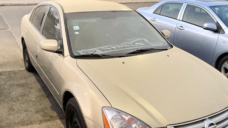 Jeddah, Vehicles, Cars & Trucks , SAR 8000,  Nissan Altima,  2005,  Manual,  345000 KM,  Urgent Sale_  Model