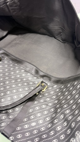 Manama, Purses & Wallets, BHD 12,  Travel Bag Made In Italy Tag Excellent Condition Like New