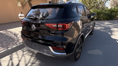 Jid Ali, Vehicles, Cars & Trucks , BHD 2550,  MG ZS,  2019,  Automatic,  76000 KM,  11 1.5  Full Option Just 76k Driven New Tyres Camera Leathers Seats