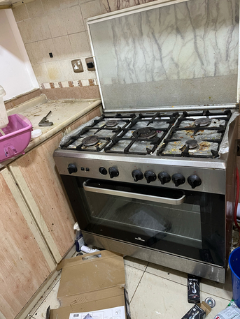 Dammam, Household Items, SAR 550,  5-burner Stove, Perfectly Working