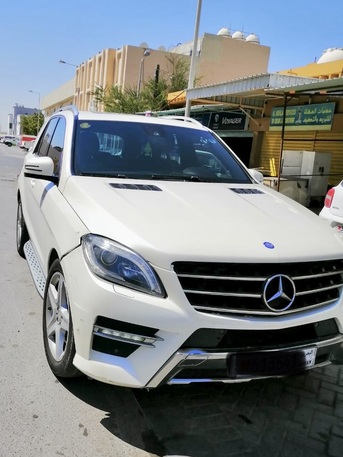 Juffair, Vehicles, Cars & Trucks , BHD 7800,  Mercedes-Benz ML 400,  2015,  Automatic,  119000 KM,  Mercedes Benz ML 400 India  Expat Owned Luxury Car