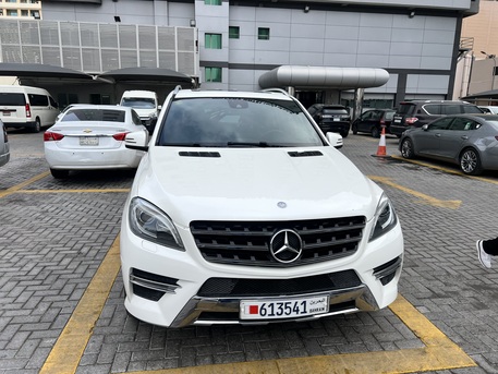 Juffair, Vehicles, Cars & Trucks , BHD 7800,  Mercedes-Benz ML 400,  2015,  Automatic,  119000 KM,  Mercedes Benz ML 400 India  Expat Owned Luxury Car